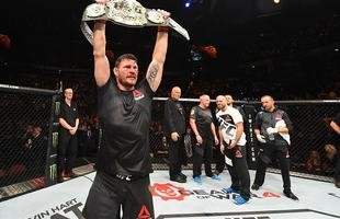 Na luta principal do UFC 204, em Manchester, Michael Bisping supera Dan Henderson em pol�mica decis�o un�nime dos ju�zes e tem sucesso na primeira defesa de cintur�o do peso m�dio
