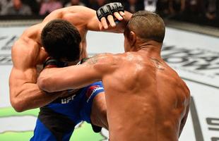 Na luta coprincipal do UFC 204, em Manchester, Vitor Belfort no resiste e acaba derrotado por nocaute tcnico pelo holands Gegard Mousasi, no segundo round. Esta foi a segunda derrota seguida do Fenmeno no UFC