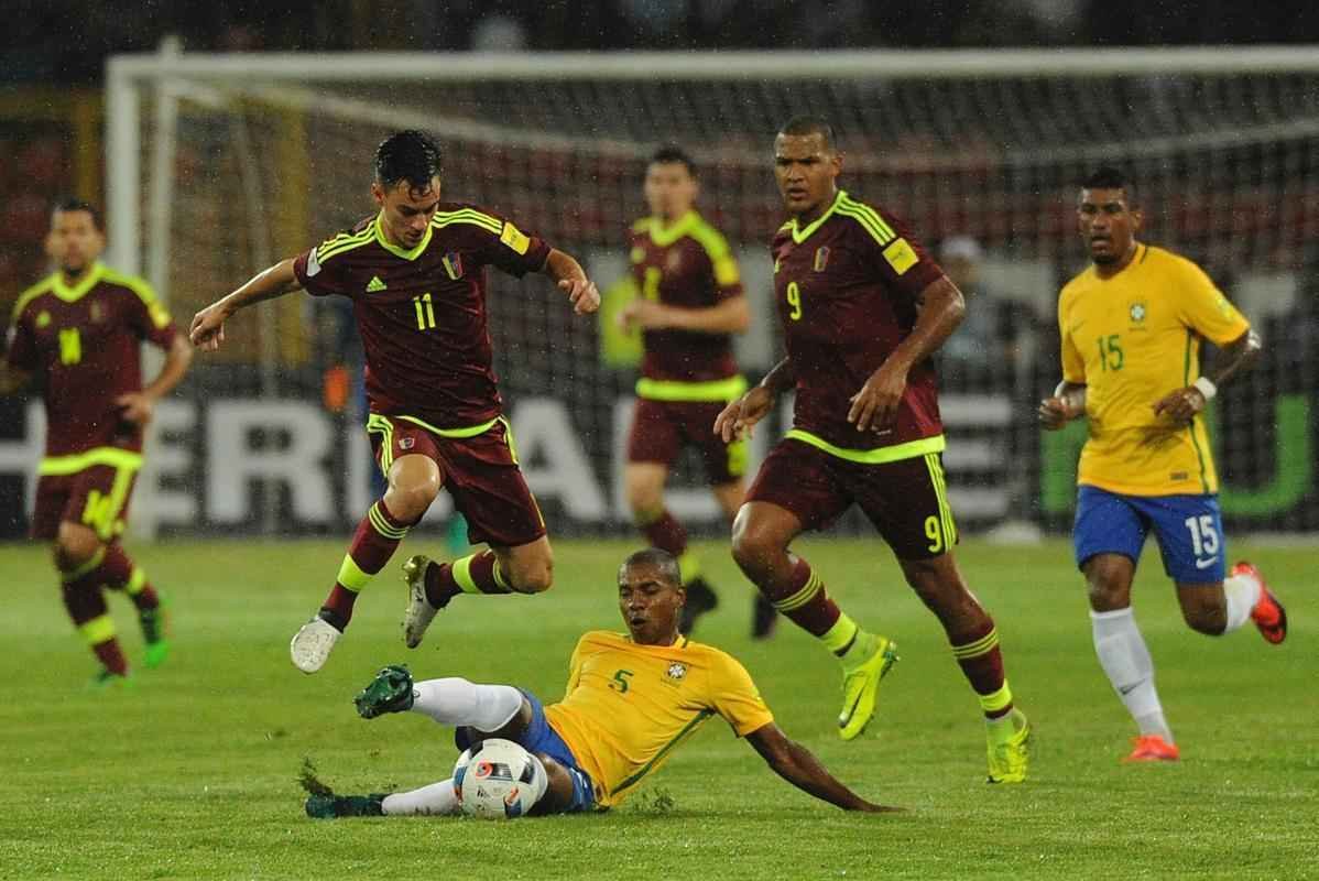 Imagens de Venezuela x Brasil em Mrida