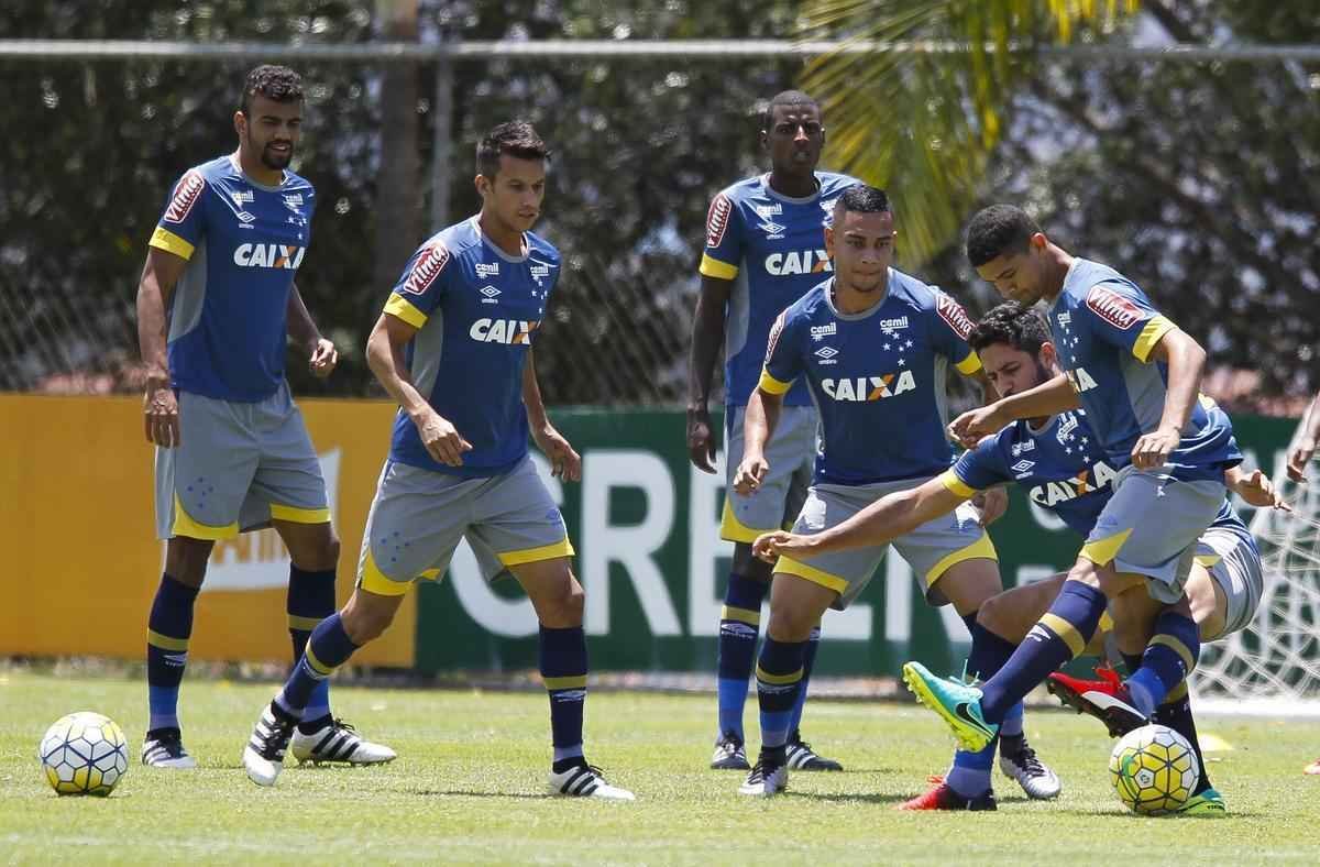 Imagens do treino do Cruzeiro nesta quarta-feira, na Toca II