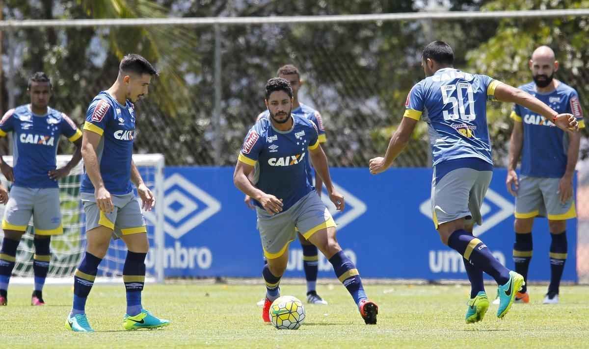 Imagens do treino do Cruzeiro nesta quarta-feira, na Toca II