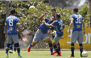 Imagens do treino do Cruzeiro nesta quarta-feira, na Toca II