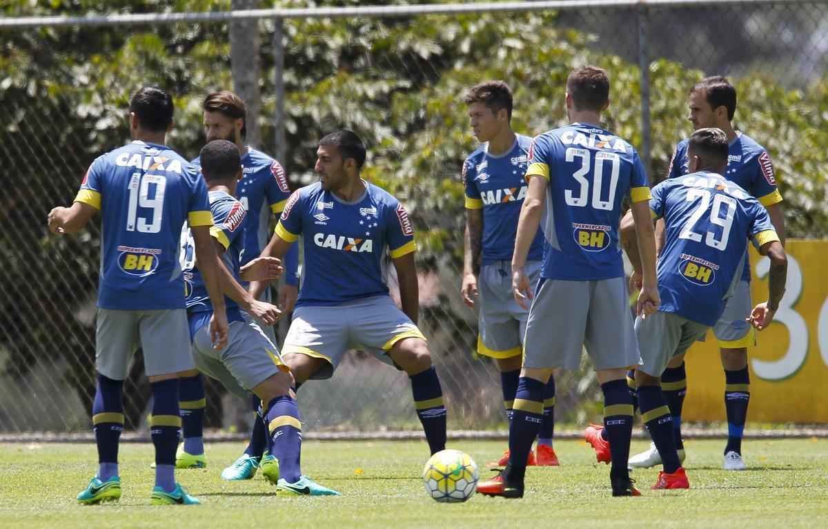 Imagens do treino do Cruzeiro nesta quarta-feira, na Toca II