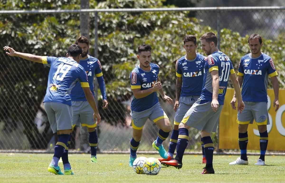 Imagens do treino do Cruzeiro nesta quarta-feira, na Toca II