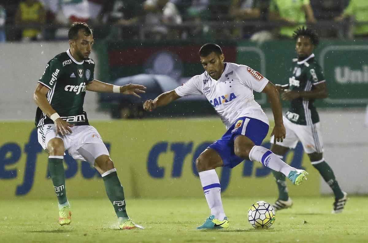Fotos do empate sem gols entre Palmeiras e Cruzeiro, na Fonte Luminosa, pela 30 rodada do Brasileiro