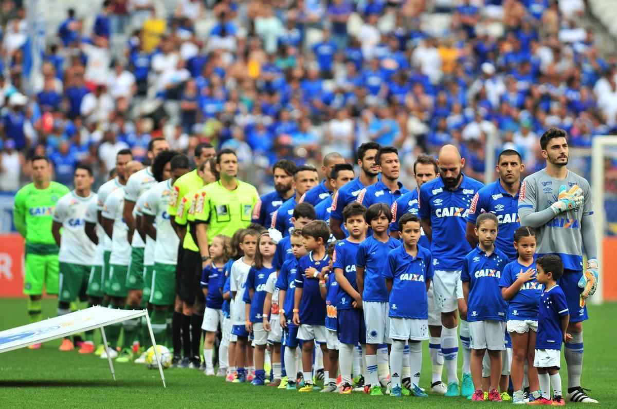 Fotos de Cruzeiro x Chapecoense, no Mineiro, pela 31 rodada do Brasileiro (Ramon Lisboa/EM D.A Press)