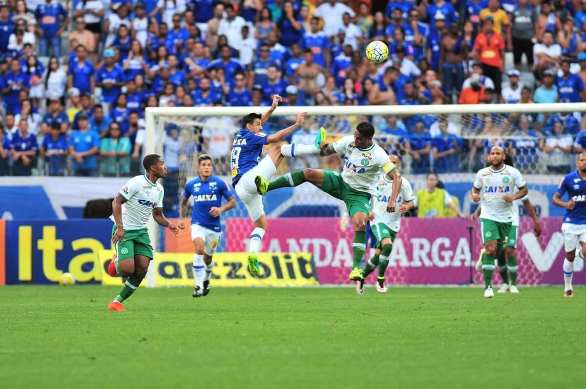 Fotos de Cruzeiro x Chapecoense, no Mineiro, pela 31 rodada do Brasileiro (Ramon Lisboa/EM D.A Press)