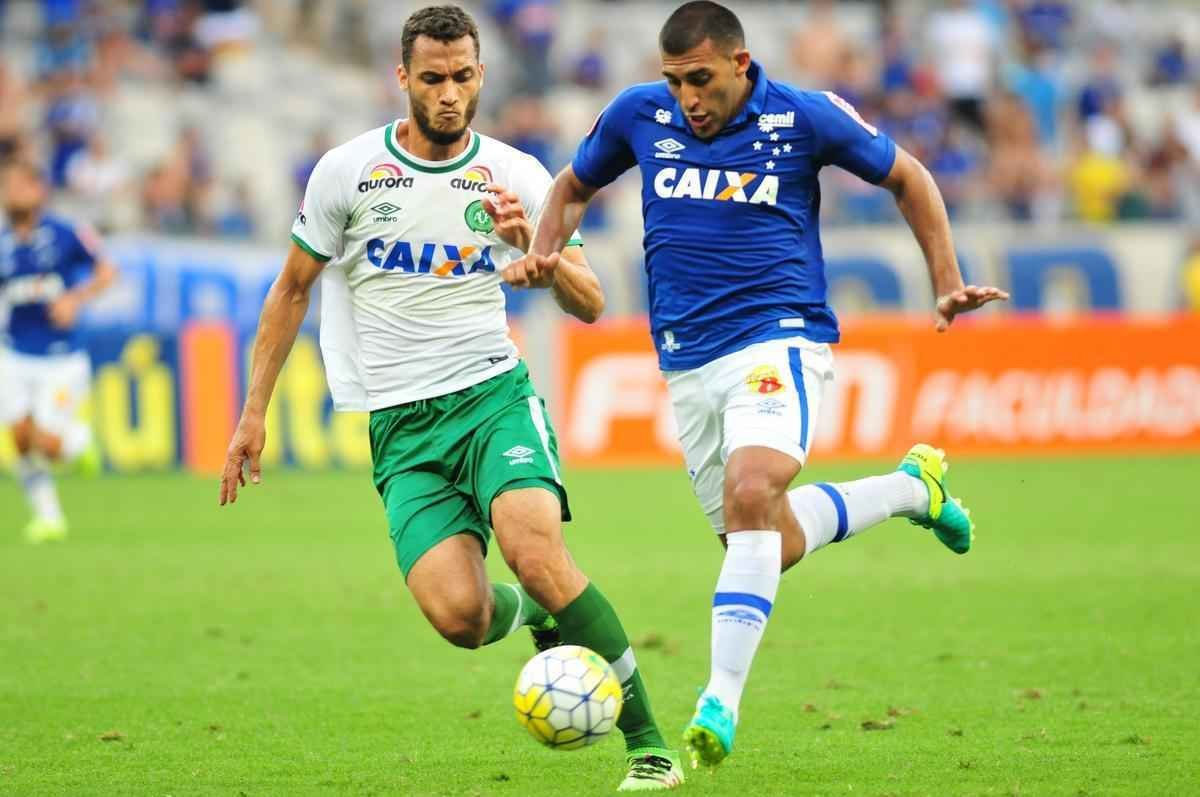 Fotos de Cruzeiro x Chapecoense, no Mineiro, pela 31 rodada do Brasileiro (Ramon Lisboa/EM D.A Press)
