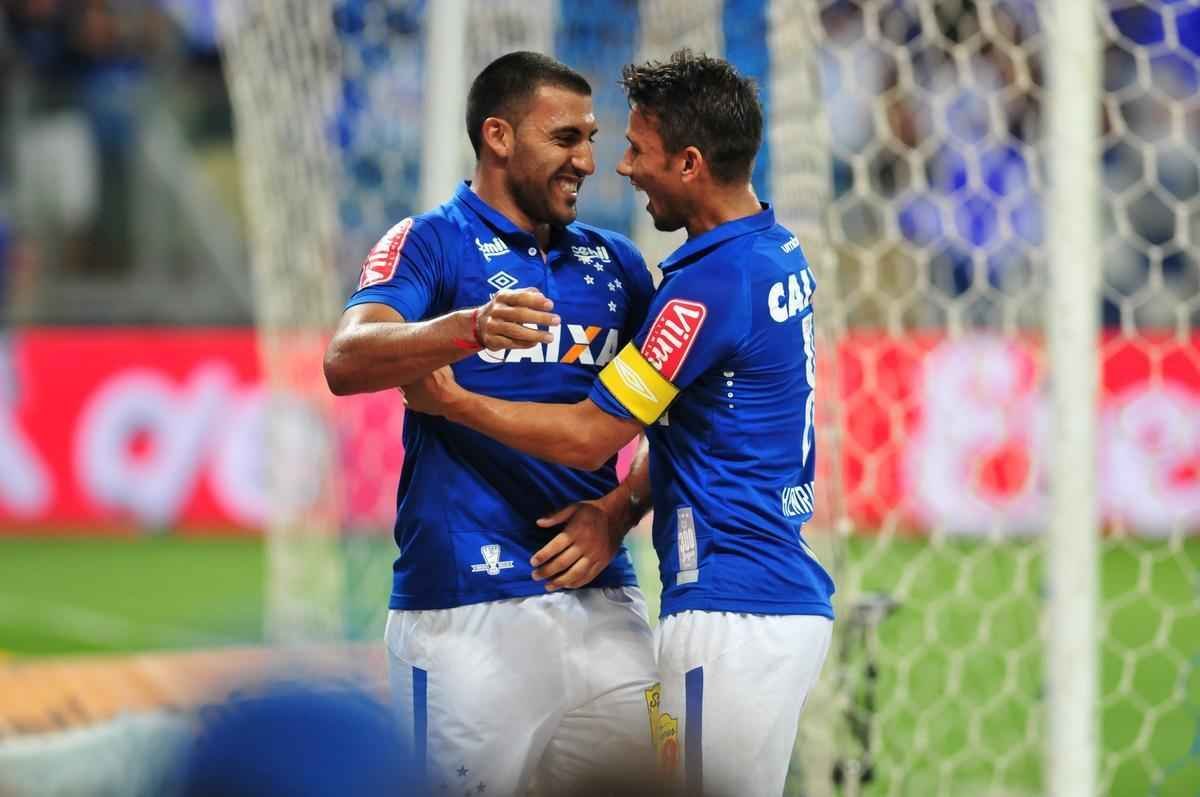 Imagens do jogo entre Cruzeiro e Corinthians, pelas quartas de final da Copa do Brasil, no Mineiro