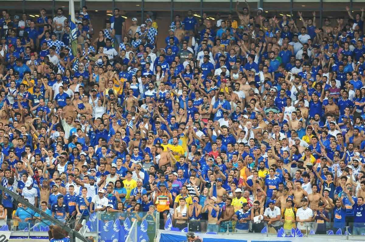 Imagens do jogo entre Cruzeiro e Corinthians, pelas quartas de final da Copa do Brasil, no Mineiro