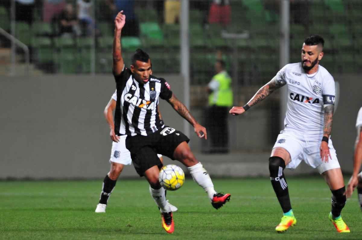 Atltico x Figueirense, jogo disputado no Independncia e vlido pelo Campeonato Brasileiro