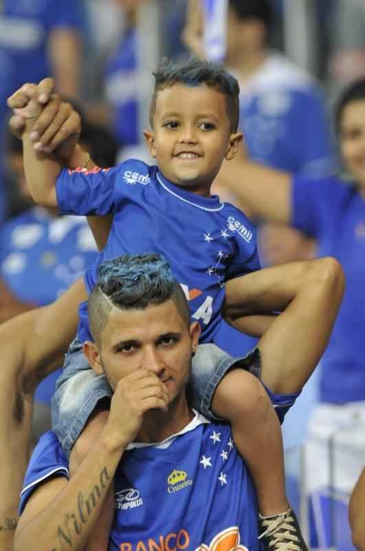 Torcida do Cruzeiro durante partida contra o Grmio, pela semifinal da Copa do Brasil