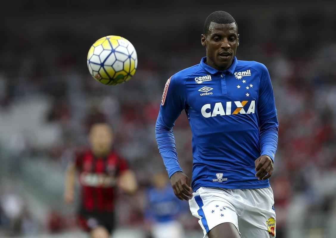 Partida vlida pela 33 rodada do Campeonato Brasileiro