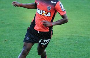 Jogadores se reapresentaram aps o empate contra o Flamengo, no Mineiro
