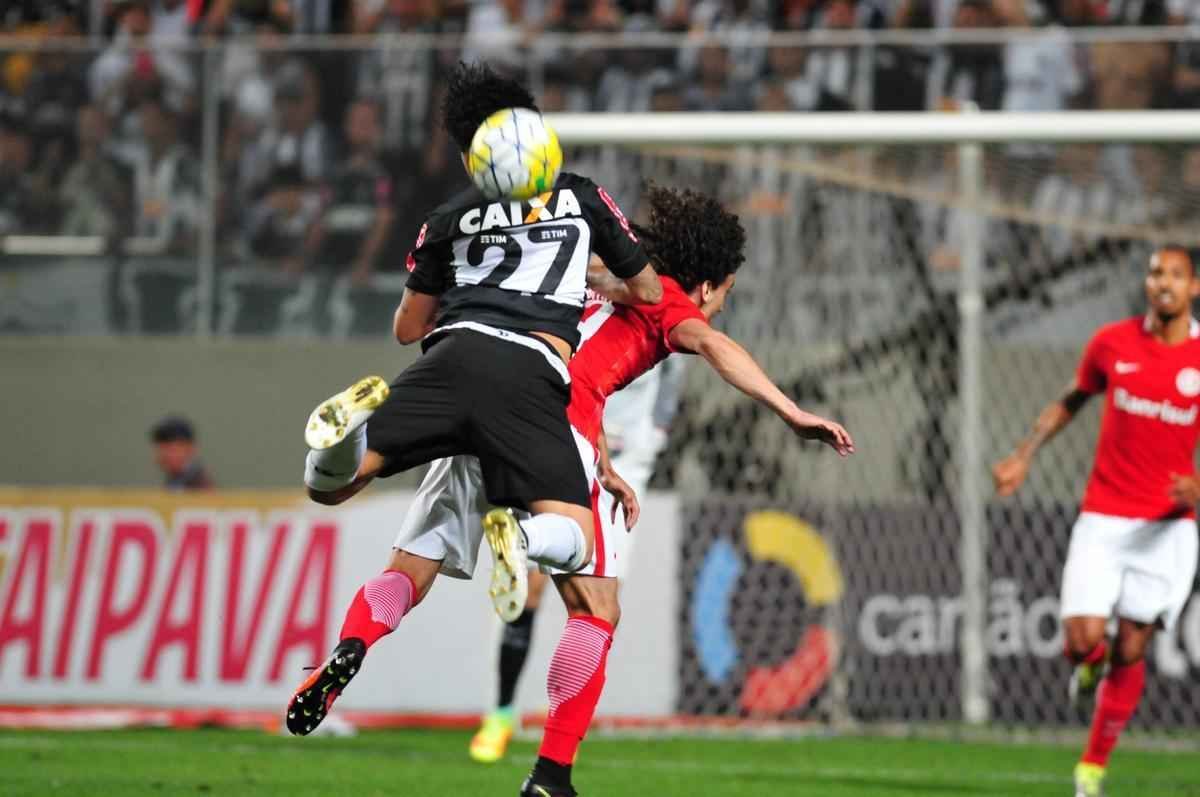 Fotos do jogo entre Atltico e Internacional no Independncia