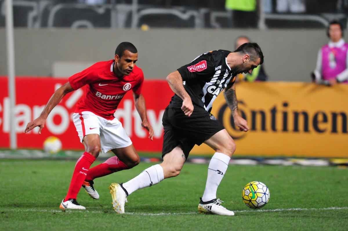 Fotos do jogo entre Atltico e Internacional no Independncia