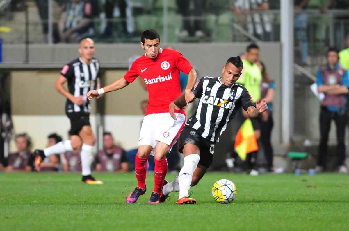 Fotos do jogo entre Atltico e Internacional no Independncia