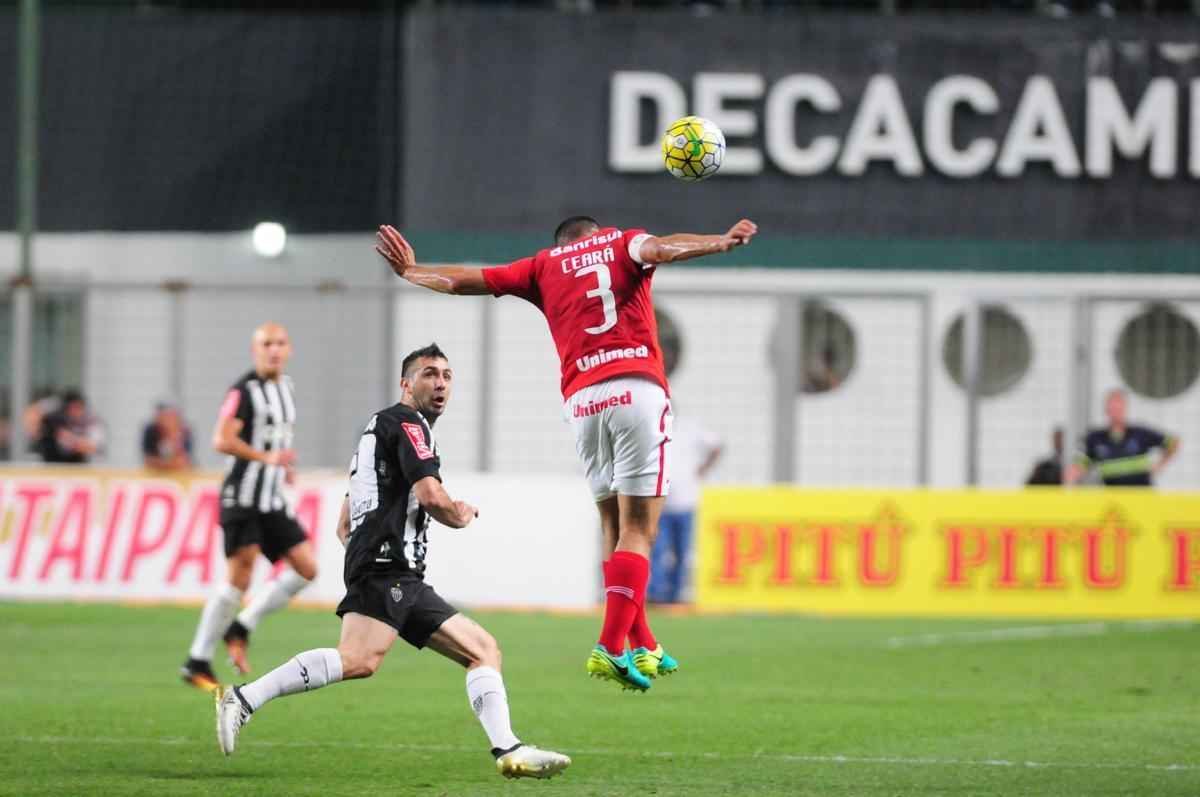 Fotos do jogo entre Atltico e Internacional no Independncia