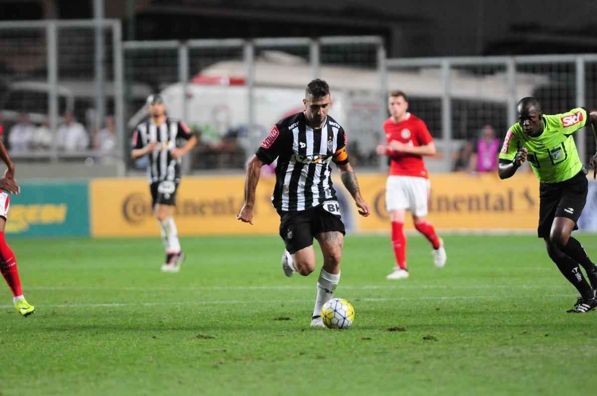 Fotos do jogo entre Atltico e Internacional no Independncia
