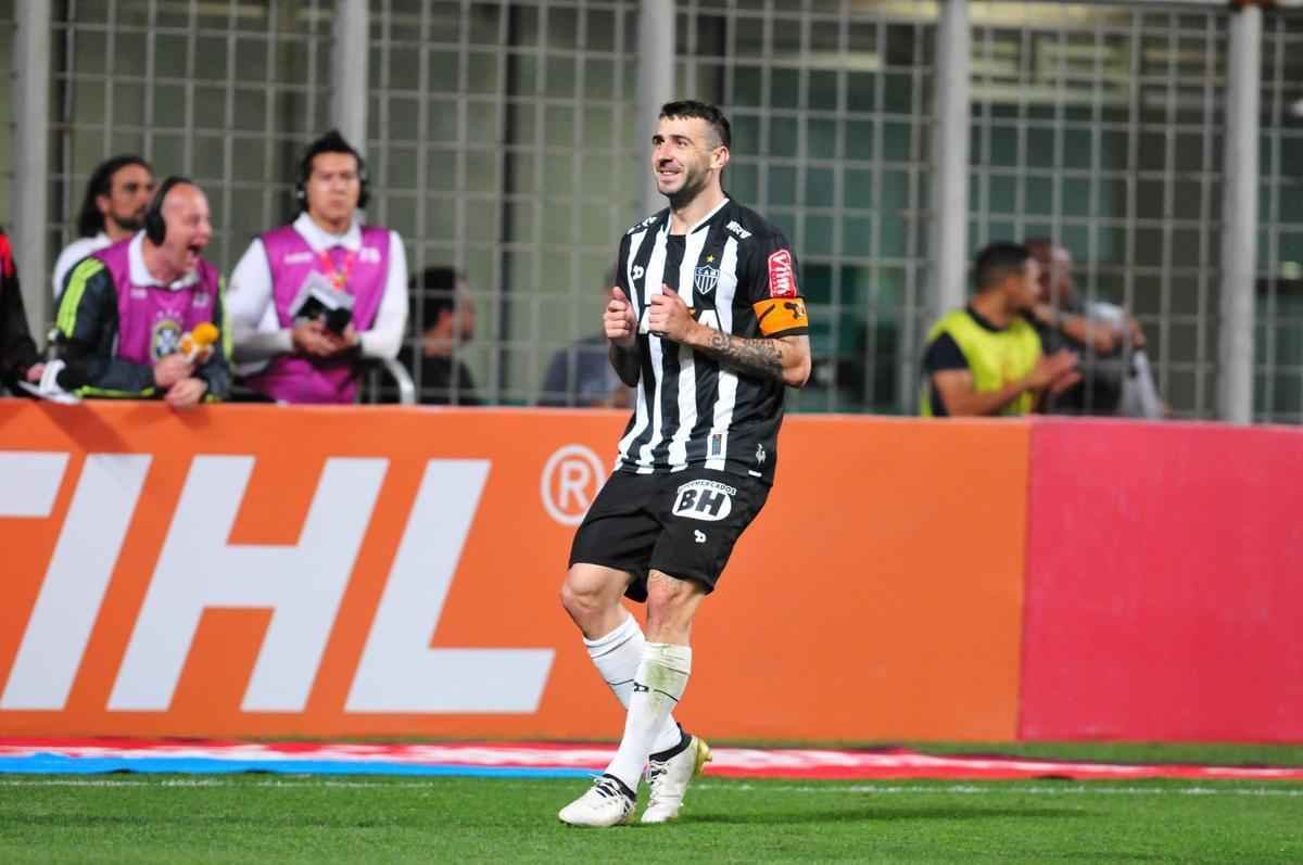 Fotos do jogo entre Atltico e Internacional no Independncia