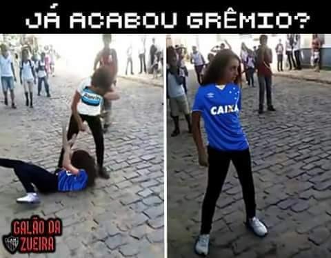 Internet no perdoou eliminao do Cruzeiro para o Grmio, na Copa do Brasil