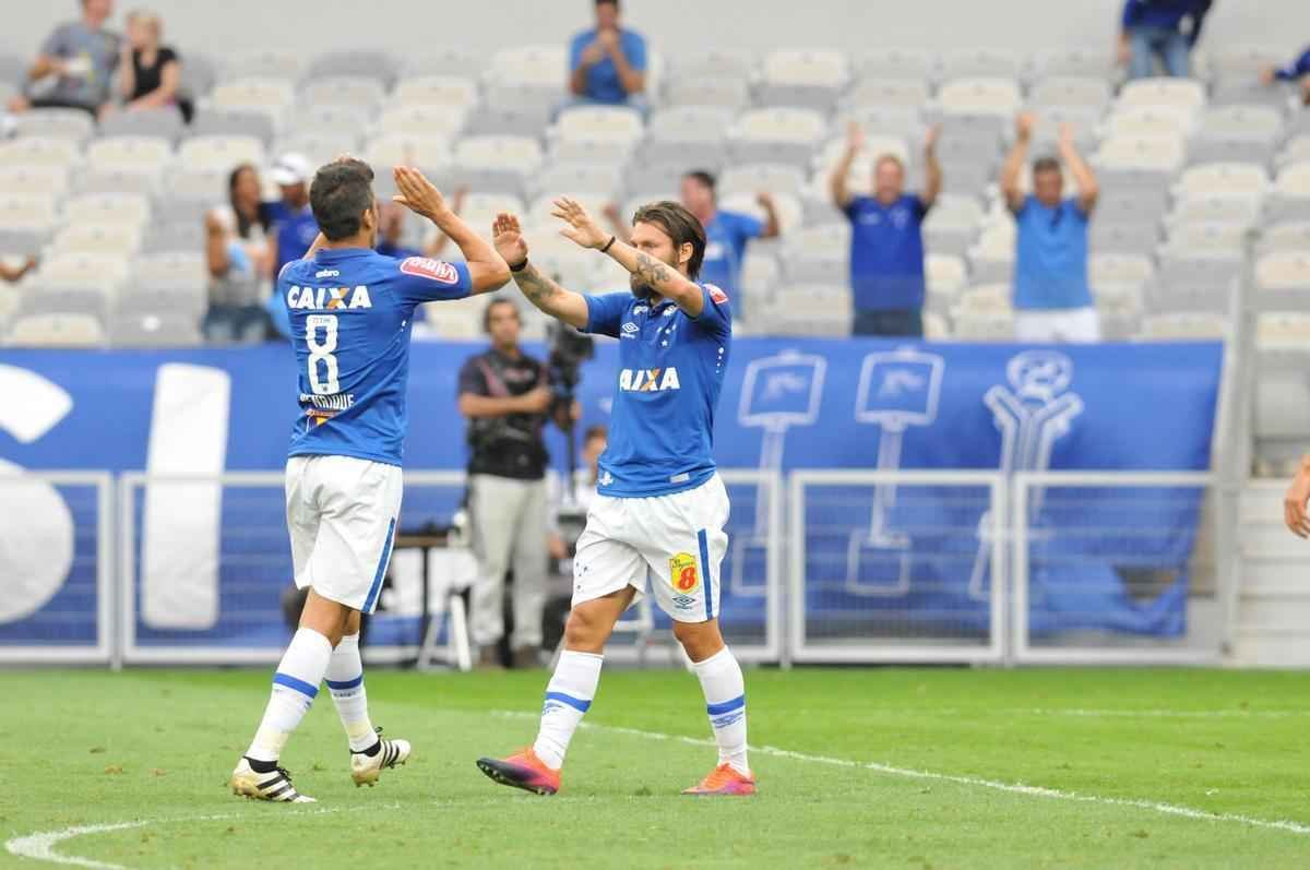 Fotos de Cruzeiro x Fluminense, no Mineiro, pela 34 rodada do Brasileiro (Rodrigo Clemente/EM D.A Press)
