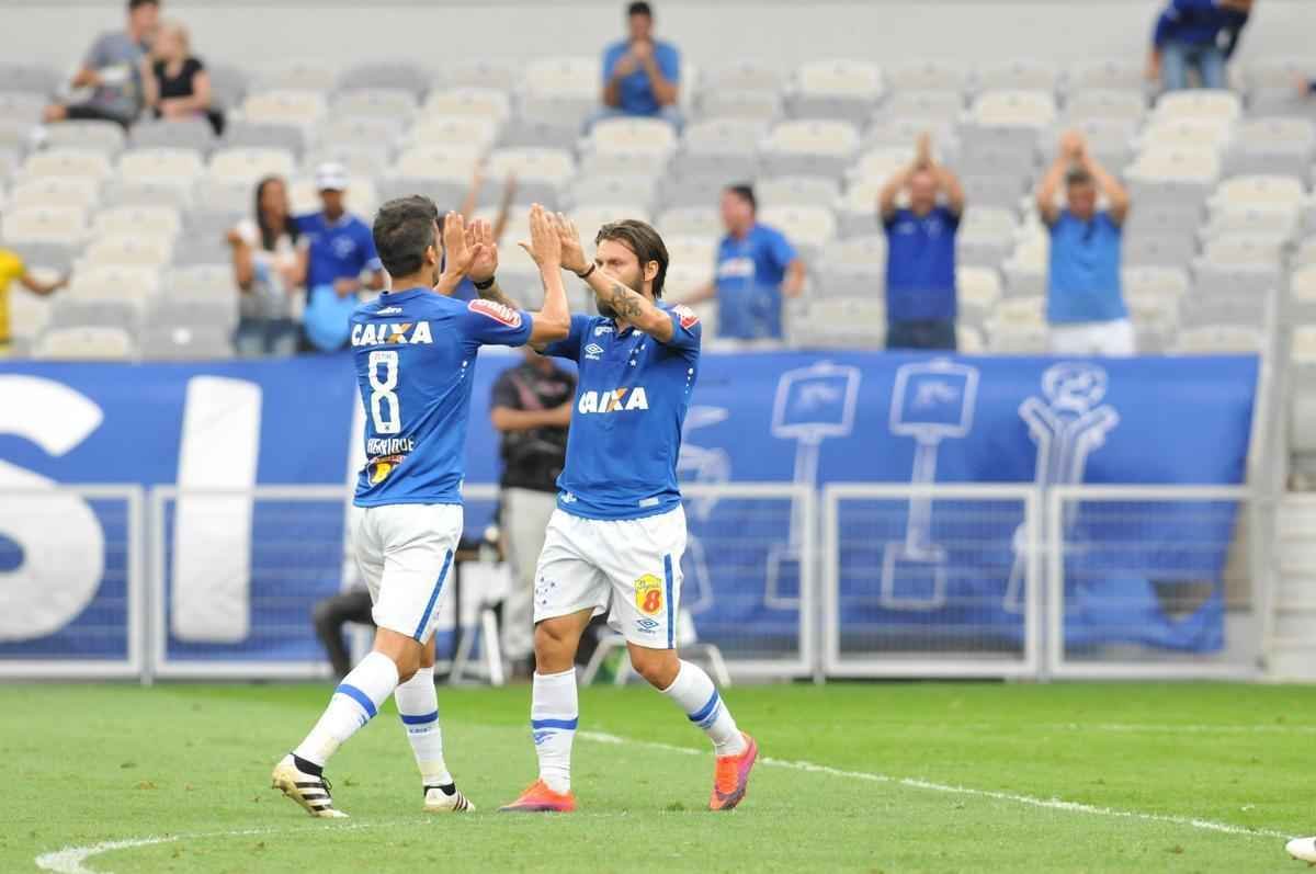 Fotos de Cruzeiro x Fluminense, no Mineiro, pela 34 rodada do Brasileiro (Rodrigo Clemente/EM D.A Press)