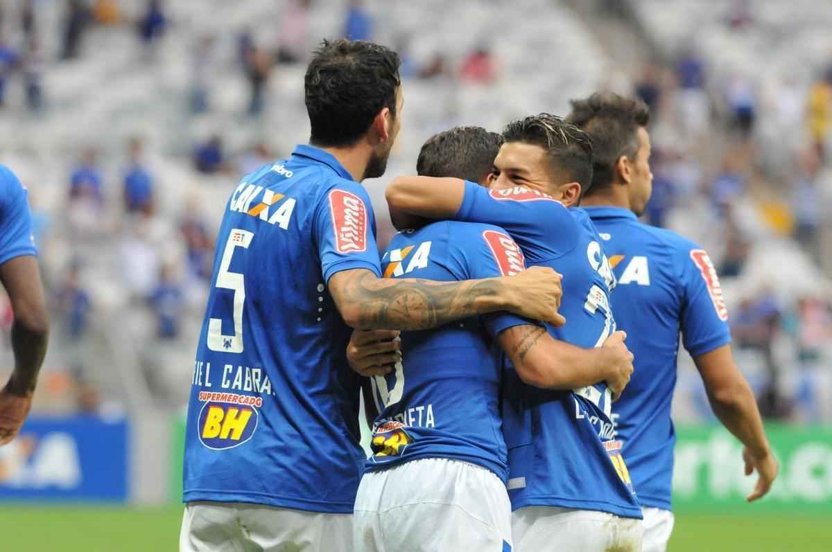 Fotos de Cruzeiro x Fluminense, no Mineiro, pela 34 rodada do Brasileiro (Rodrigo Clemente/EM D.A Press)