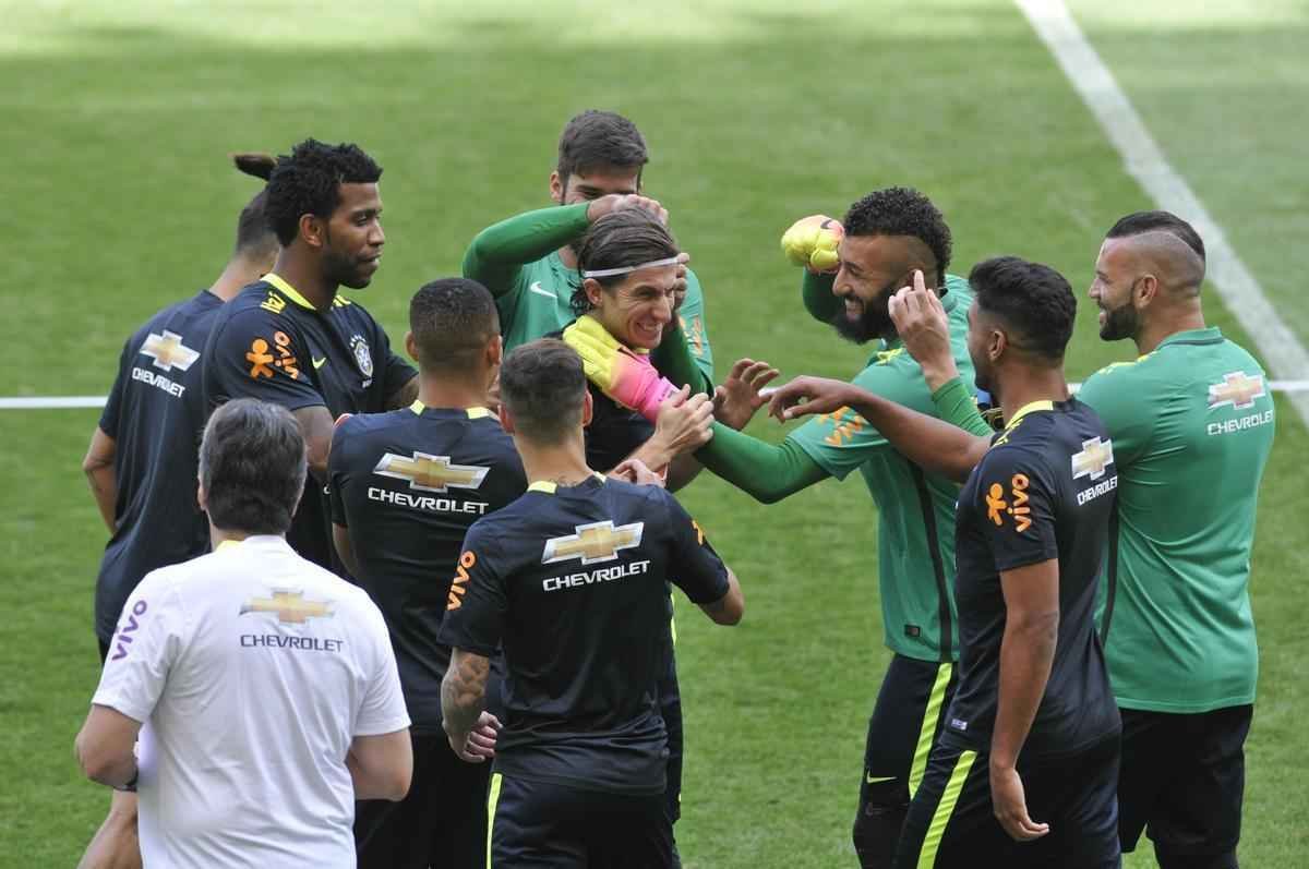 Nesta quarta-feira  tarde (09/11), Seleo Brasileira fez mais um treino no Mineiro e encerrou preparao para enfrentar a Argentina pelas Eliminatrias da Copa do Mundo