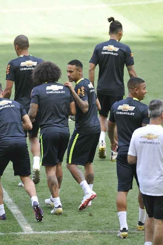 Nesta quarta-feira  tarde (09/11), Seleo Brasileira fez mais um treino no Mineiro e encerrou preparao para enfrentar a Argentina pelas Eliminatrias da Copa do Mundo