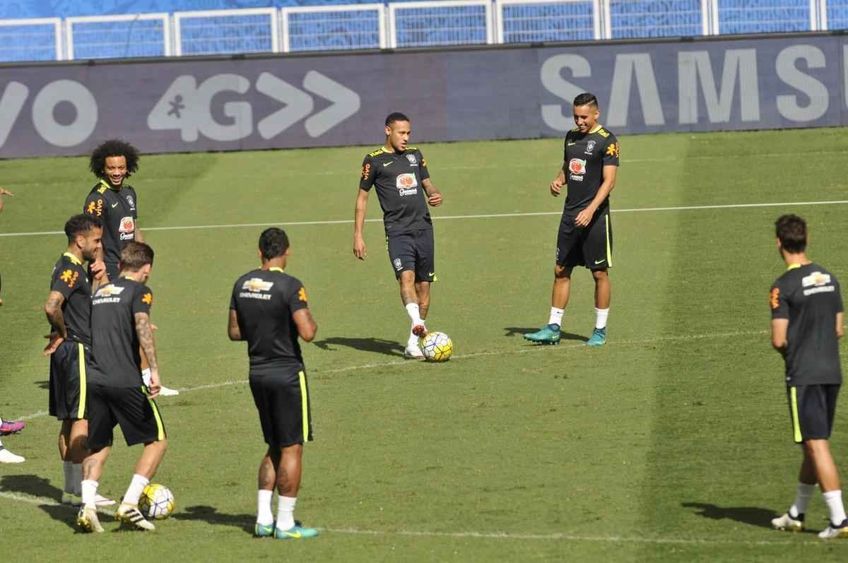 Nesta quarta-feira  tarde (09/11), Seleo Brasileira fez mais um treino no Mineiro e encerrou preparao para enfrentar a Argentina pelas Eliminatrias da Copa do Mundo
