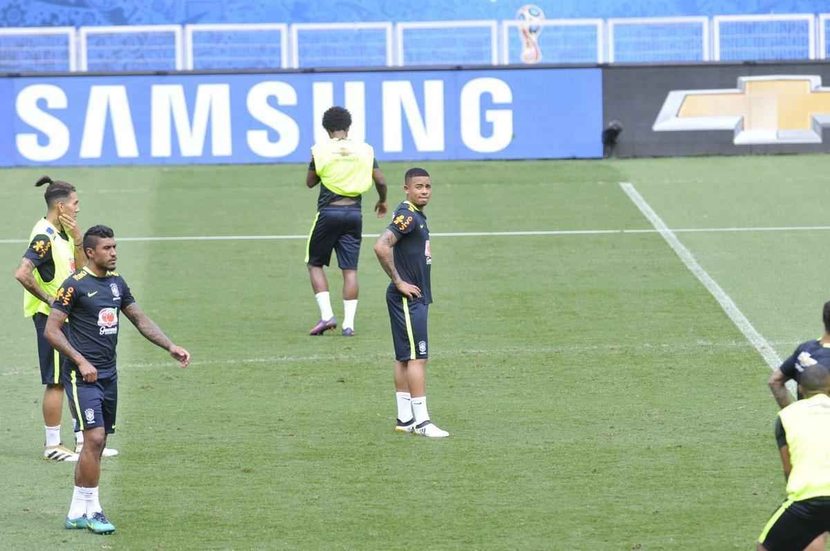 Nesta quarta-feira  tarde (09/11), Seleo Brasileira fez mais um treino no Mineiro e encerrou preparao para enfrentar a Argentina pelas Eliminatrias da Copa do Mundo