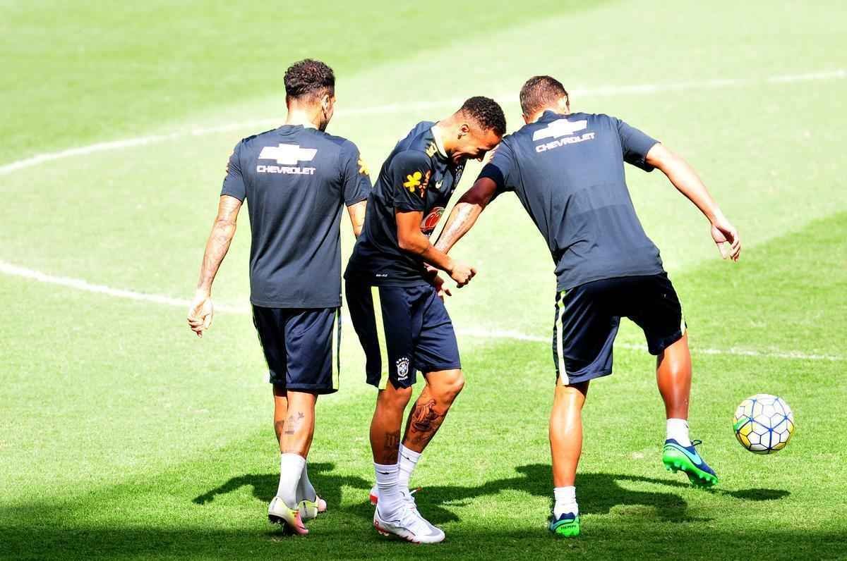 Nesta quarta-feira (09/11), Seleo Brasileira fez mais um treino no Mineiro e encerrou preparao para enfrentar a Argentina pelas Eliminatrias da Copa do Mundo