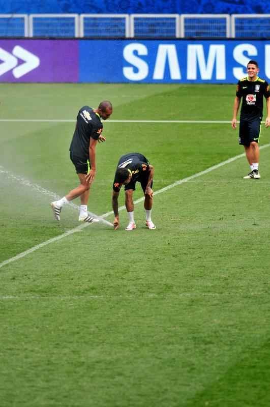 Nesta quarta-feira (09/11), Seleo Brasileira fez mais um treino no Mineiro e encerrou preparao para enfrentar a Argentina pelas Eliminatrias da Copa do Mundo