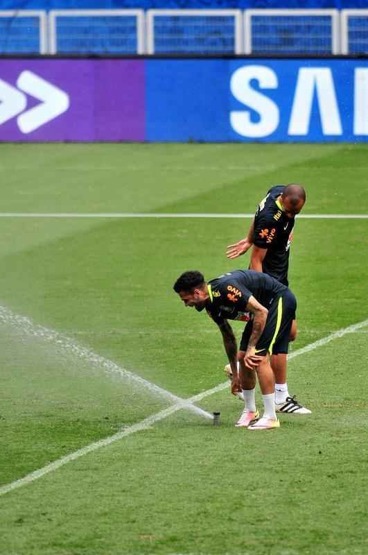 Nesta quarta-feira (09/11), Seleo Brasileira fez mais um treino no Mineiro e encerrou preparao para enfrentar a Argentina pelas Eliminatrias da Copa do Mundo