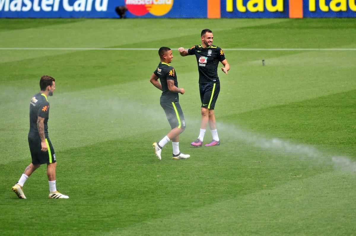 Nesta quarta-feira (09/11), Seleo Brasileira fez mais um treino no Mineiro e encerrou preparao para enfrentar a Argentina pelas Eliminatrias da Copa do Mundo