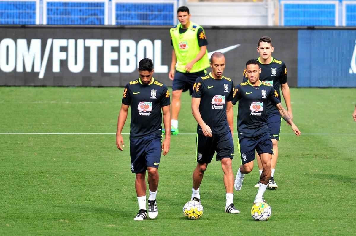 Nesta quarta-feira (09/11), Seleo Brasileira fez mais um treino no Mineiro e encerrou preparao para enfrentar a Argentina pelas Eliminatrias da Copa do Mundo