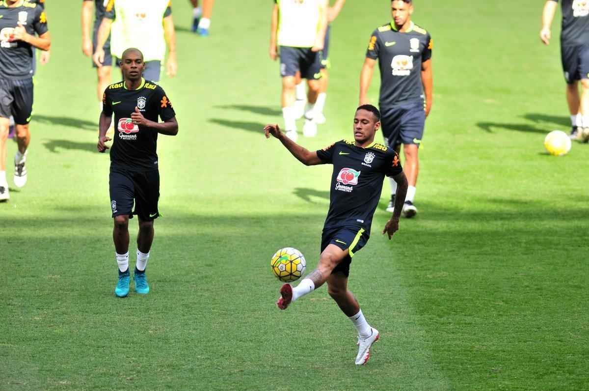 Nesta quarta-feira (09/11), Seleo Brasileira fez mais um treino no Mineiro e encerrou preparao para enfrentar a Argentina pelas Eliminatrias da Copa do Mundo