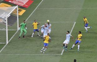 Fotos do primeiro tempo de Brasil x Argentina no Mineiro