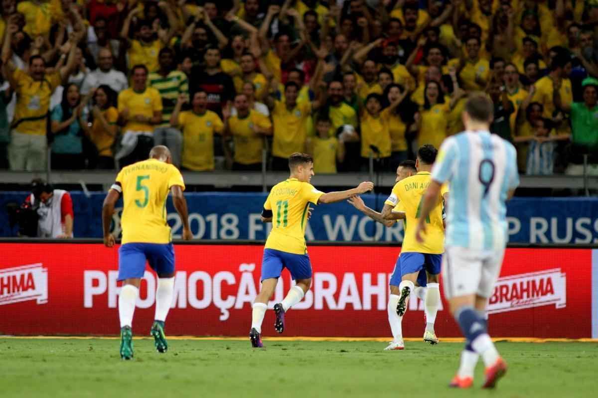 Philippe Coutinho marca o primeiro gol para o Brasil no Mineiro