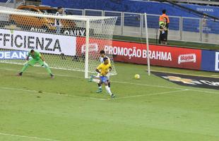 Paulinho marcou o terceiro do Brasil sobre a Argentina no Mineiro