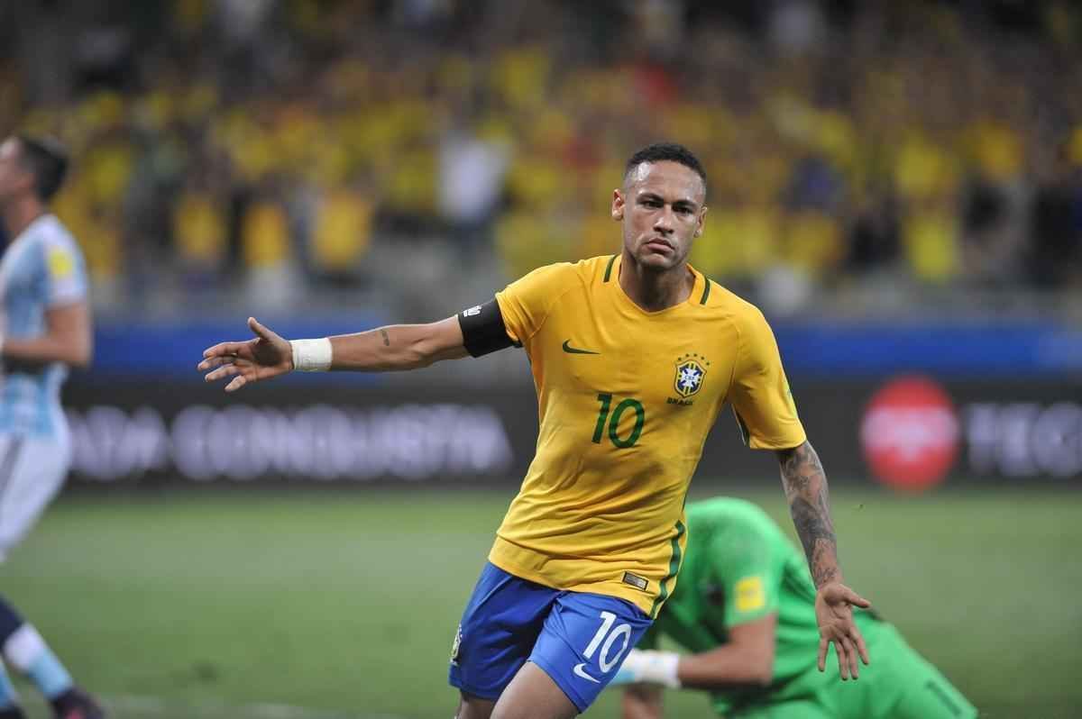 Neymar comemora seu gol no clssico diante da Argentina