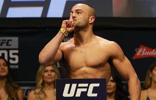 Pesagem do UFC 205, em Nova York - Campeo dos leves, Eddie Alvarez pede silncio a fs de McGregor