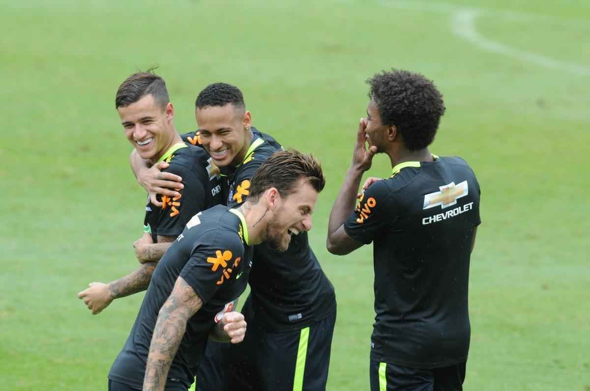 Em ltimo treino na Cidade do Galo, Seleo Brasileira deu sequncia  preparao para o duelo diante do Peru