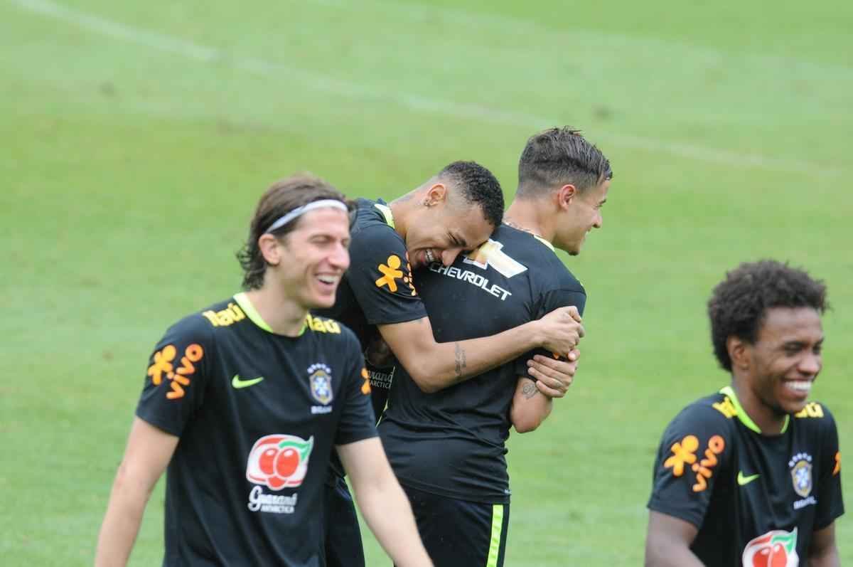 Em ltimo treino na Cidade do Galo, Seleo Brasileira deu sequncia  preparao para o duelo diante do Peru