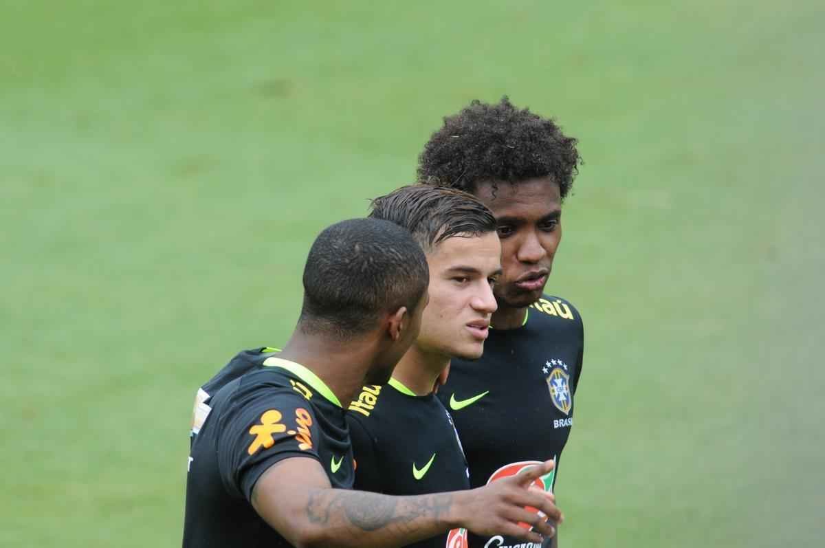 Em ltimo treino na Cidade do Galo, Seleo Brasileira deu sequncia  preparao para o duelo diante do Peru