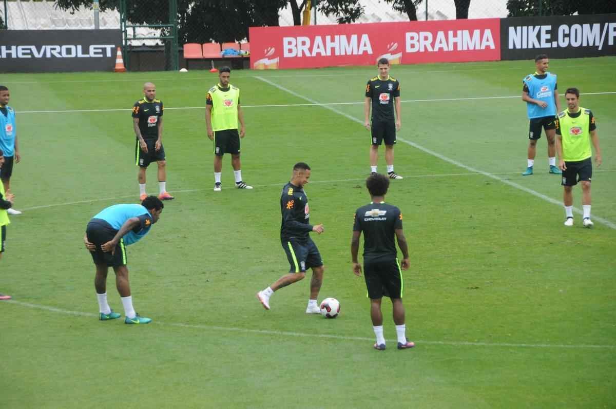 Em ltimo treino na Cidade do Galo, Seleo Brasileira deu sequncia  preparao para o duelo diante do Peru