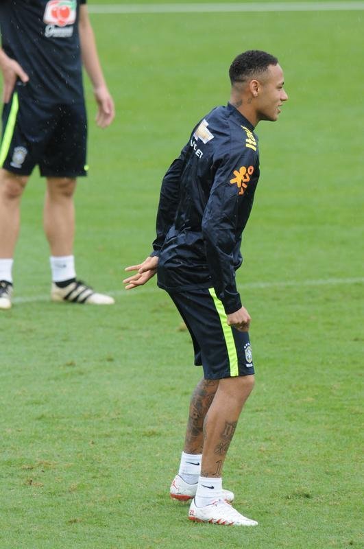Em ltimo treino na Cidade do Galo, Seleo Brasileira deu sequncia  preparao para o duelo diante do Peru