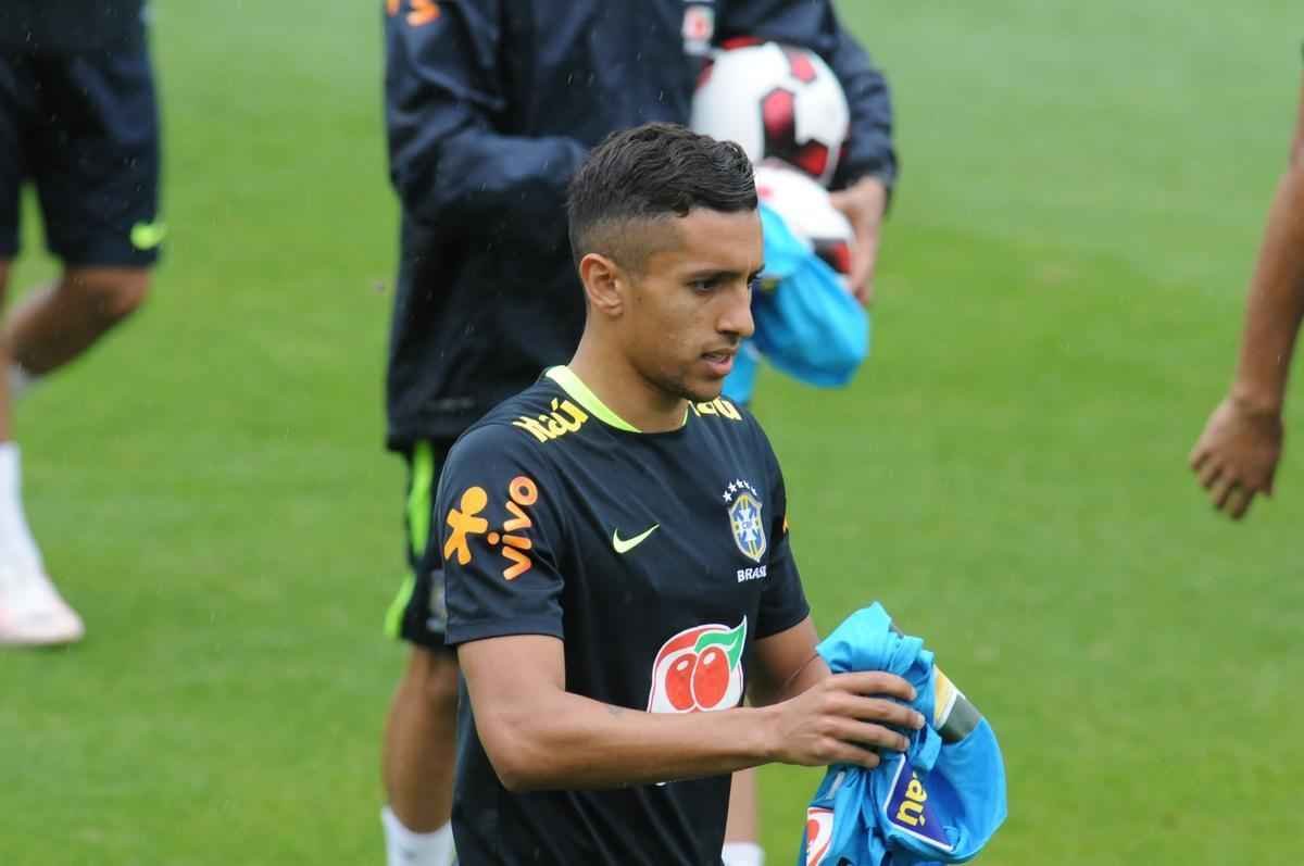 Em ltimo treino na Cidade do Galo, Seleo Brasileira deu sequncia  preparao para o duelo diante do Peru