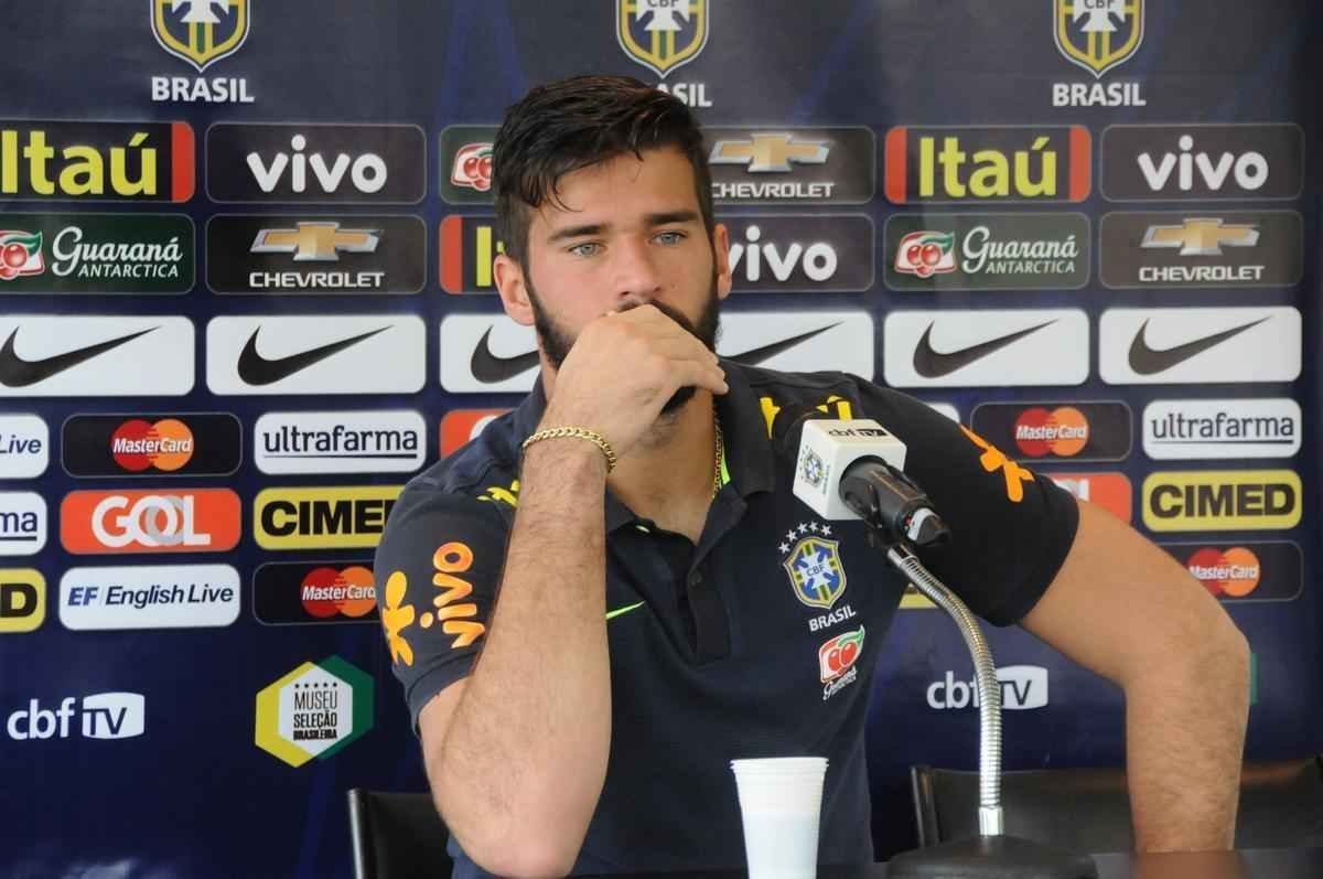 Em ltimo treino na Cidade do Galo, Seleo Brasileira deu sequncia  preparao para o duelo diante do Peru